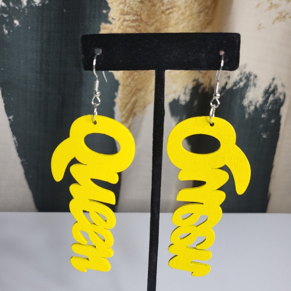 Wooden "Queen" Earrings